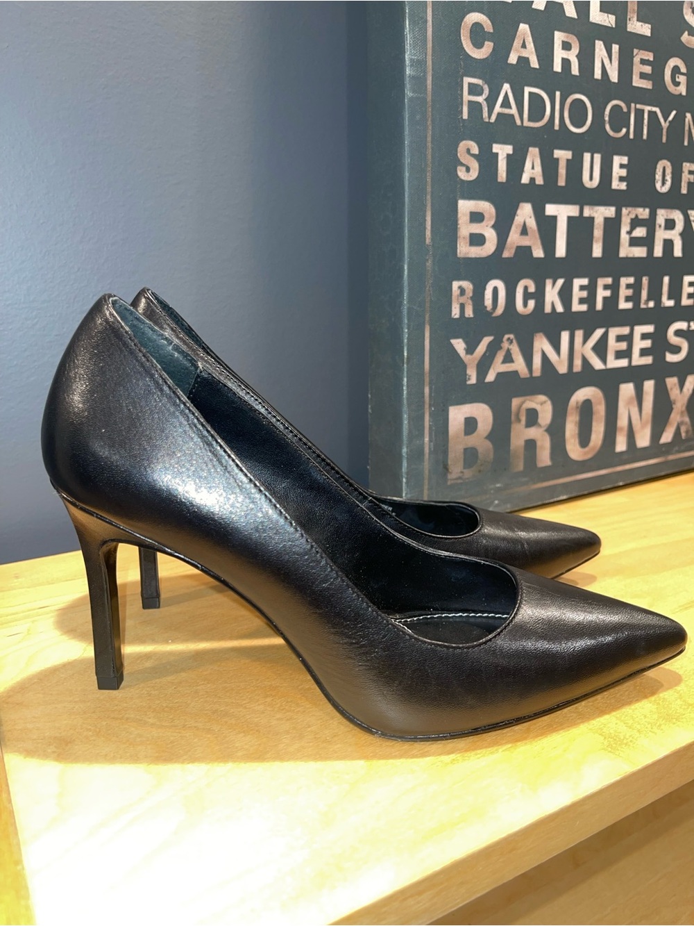 Charles David Denise Black Leather Heels
